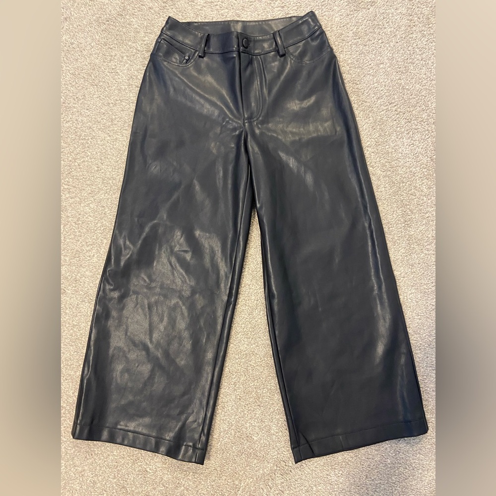 G by Giuliana Black Label 5 pocket Black Wide cropped Leg Pants Size 2